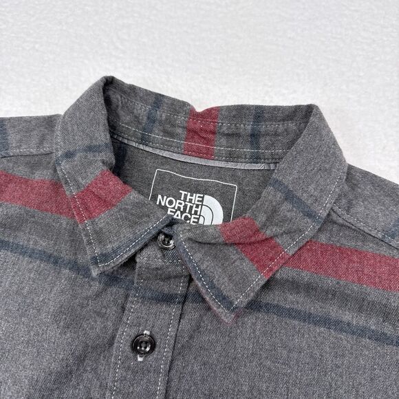 The North Face Shirt Mens Size Medium Button Up Gray Red Striped Hiking Camping - Picture 5 of 10
